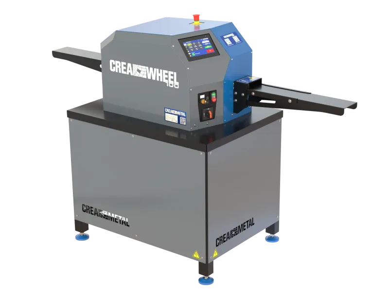 CREA-WHEEL 100 Richtmaschine von CREAMETAL mit Touchdisplay und Ein- und Auslaufschienen, Seitenansicht